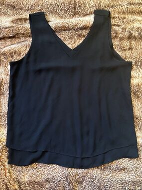 Ann Taylor Black V-Neck Layered Hem Sleeveless Camisole